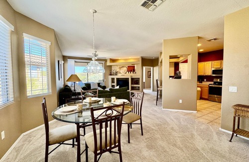 Rancho Vistoso Apartment | Top-Floor Oro Valley Condo: Views, Pool & Spa