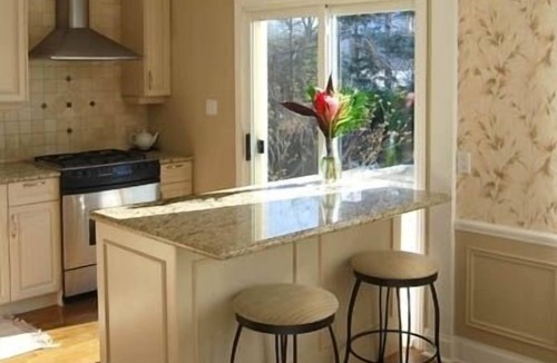 East York House | Toronto - Central Location, Classic Leaside Neighbourhood