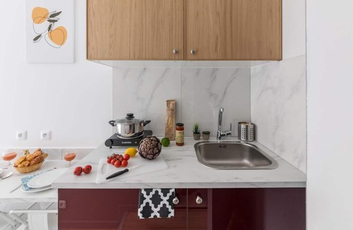15th Arrondissement Apartment | Tour Eiffel - Saint-Charles 13: cosy flat for 2