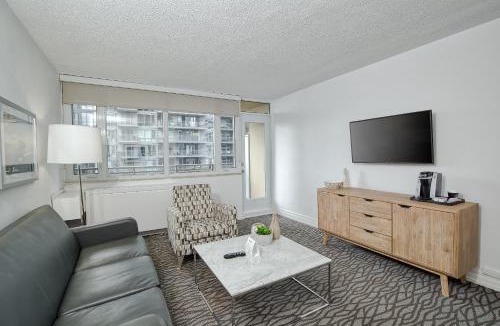 Church and Wellesley Hotel | Town Inn Suites Hotel