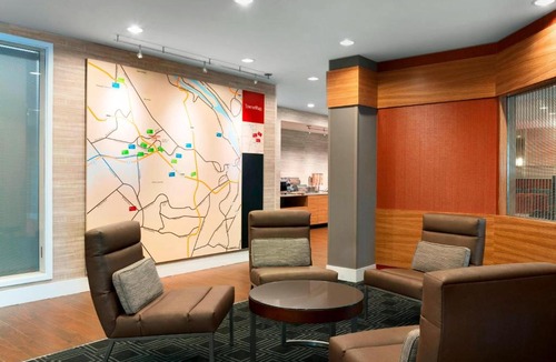 South Hills Hotel | TownePlace Suites by Marriott Pittsburgh Airport/Robinson Township
