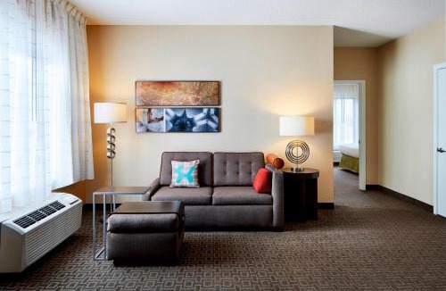 Harrisburg Hotel | TownePlace Suites by Marriott Harrisburg Hershey