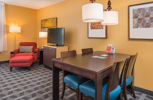 New Hartford Hotel | TownePlace Suites by Marriott New Hartford