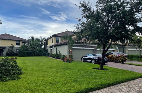 Naples House | TPC Golf Treviso Bay Coach Home. GOLF Included
