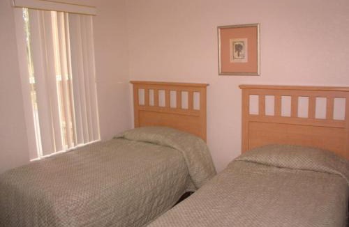 Regal Palms House | Traditional 4 Bedroom 3 Bathroom