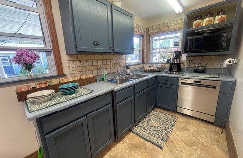 Rockwood House | Trail House Wonderful Winter Getaway.Steps from the GAP Trail #fOUR