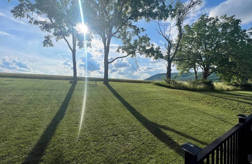 Boalsburg House | Tranquil 4-bedroom in charming Boalsburg, close to Beaver Stadium