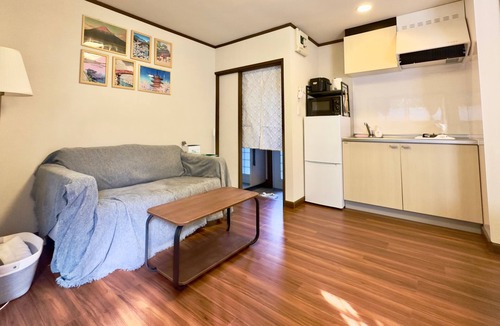 Nakano Apartment | Tranquil Getaway in the Heart of the City