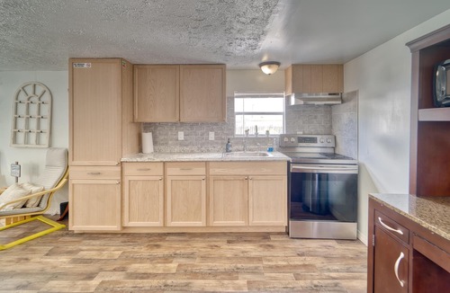 Southside Rural Community House | Tranquil Oasis, Private Entrance & Kitchen