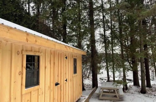 Feronia Cottage | Tranquility on Trout Lake
