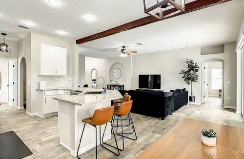 Crescent Lakes House | Traveler's Dream - Pool, Games, Disney+