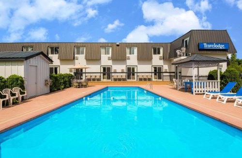 Gananoque Hotel | Travelodge by Wyndham Gananoque