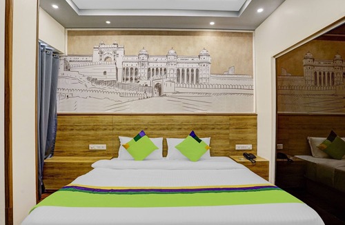 Vile Parle East Hotel | Treebo Trend Freedom Star, Vile Parle