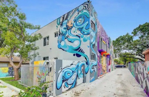 Wynwood Art District Apartment | Trendy Elevated Apt 1BR/2BA - Wynwood near Beach!