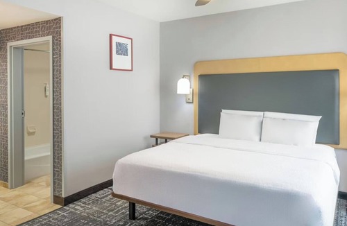 Canonsburg Hotel | Trendy Three King Studio Suites Ideal for Group Stays Near Local Hotspots