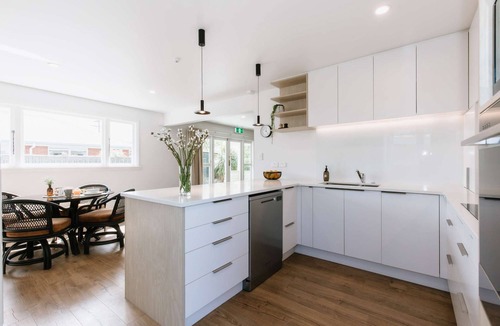 Blenheim Apartment | Tresco Apartments: Two Bedroom Apartment with Garden View