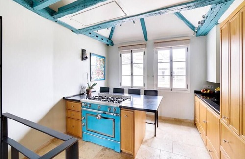 Sorbonne Apartment | Triplex Cathedral Notre Dame de Paris