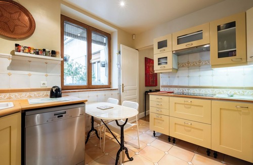 Ternes Apartment | Triumphant Design, by Veeve