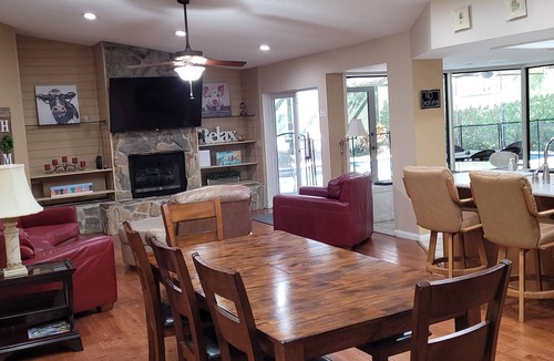 Temple Terrace House | Tropical Oasis with Lanai, Pool and Dock. Sleeps 12 guests