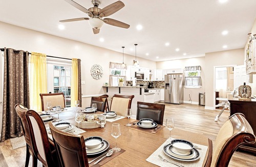 East Lansdowne House | Tudor Lux