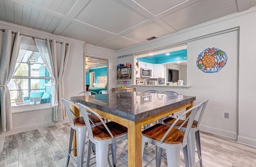 Lakewood Park House | Turquoise Turtle - Private Heated Pool: Relax & Enjoy