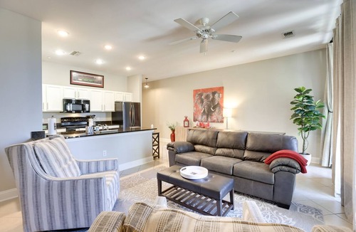 Tuscaloosa Condo | Tuscaloosa Condo: Steps to Bryant-Denny Stadium!
