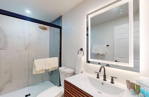 Lower Township Hotel | Two-Bedroom Suite for the Ultimate Family Vacation