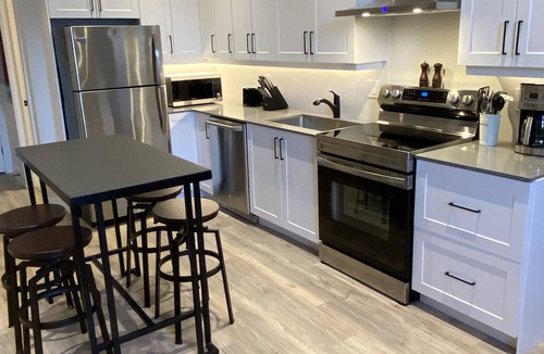 St. Mary's Condo | Two bedroom suite - great for visiting family, weddings, or Stratford Festival