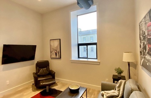 St. Mary's Condo | Two bedroom suite - great for visiting family, weddings, or Stratford Festival