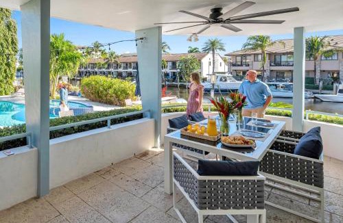Coral Ridge Apartment | Two-floor Suite Heated pool Dock Access Quiet Neighborhood SaltAire One RESlDENCES