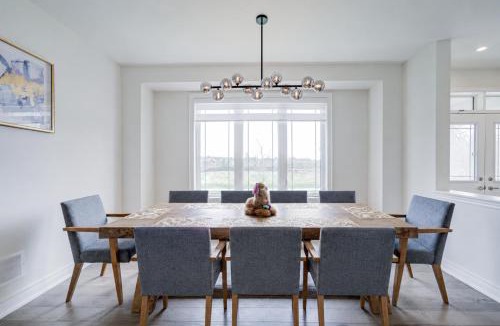 East Gwillimbury House | Two Private Rooms with Private Bath, Shared Kitchen and Laundry