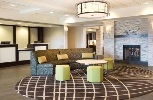 Canonsburg Hotel | Two Studios with 2 Queen Beds – Pool, Kitchen, Workspace & Evening Social