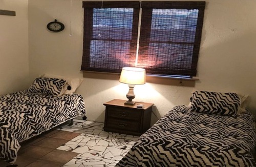Iron Horse Historic District House | U of A LOCATION! 2BR/2BA off 4th Ave. & 6th St. Blocks from campus and downtown