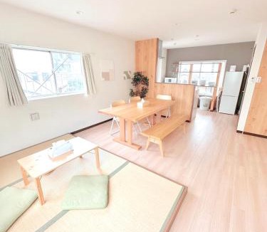 Taito Villa | Ueno Villa for Groups 6BR, Sleeps 16, 3 min to Train