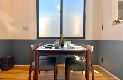 Ota Apartment | UKIYO BLUE-羽田空港6分-品川駅7分-最大10名貸切一軒家-100inchスクリーン完備