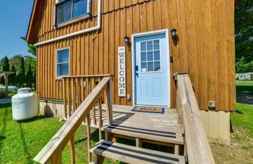 Bradford House | Ultimate Relaxation! Lake-View Cottage in Bradford