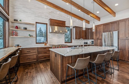 Sandpoint House | Ultimate Sandpoint Lodge: Ski, Golf & Lake Retreat