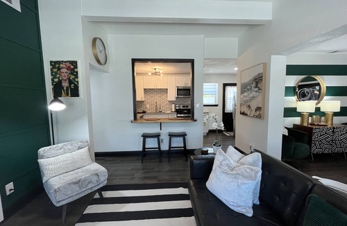 Coquina Key House | Ultra-cute, newly renovated modern 2/1 home