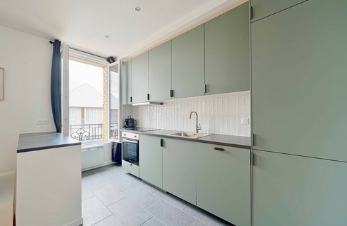 Vitry-sur-Seine Apartment | Un Duplex Familial Lumineux et Harmonieux