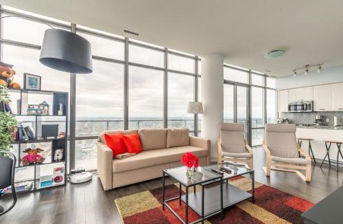 Bay Cloverhill Apartment | Unbelievable Penthouse View with 3 bedrooms