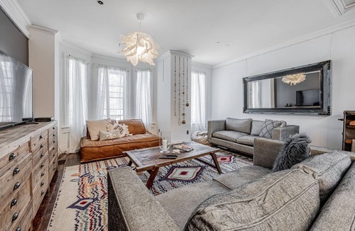 Old Town House | Unique downtown living experience