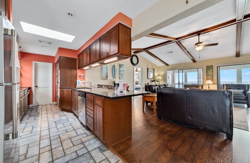 Gulf Shores Condo | UNIQUE GULF FRONT CONDO, CONVENIENT LOCATION, PENTHOUSE FLOOR, FABULOUS VIEWS!