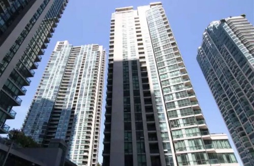 Cabbagetown South Condo | Unique, peaceful, perfect stay to experience city of Toronto and its quality.