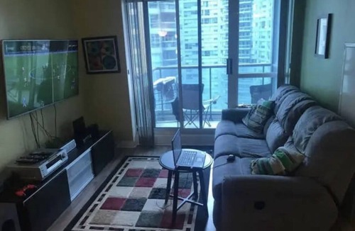 Cabbagetown South Condo | Unique, peaceful, perfect stay to experience city of Toronto and its quality.