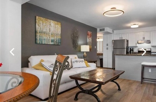 Nokomis Hotel | Unit 15: Deluxe Beach View Suite