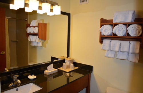 Shippensburg Hotel | University Hotel & Suites Shippensburg, Trademark by Wyndham