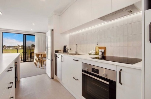 Waihi Beach Apartment | Unwind and Relax in Central Waihi Beach (#B4)