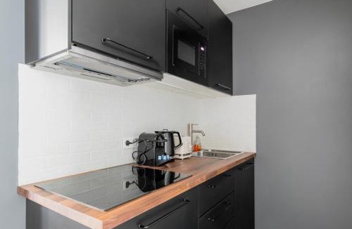 Parc-de-Montsouris Apartment | unwind in timeless comfort