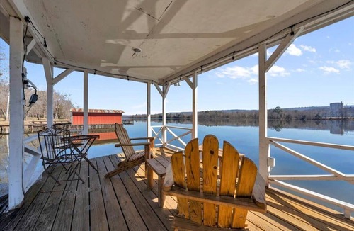 Fackler House | Updated Waterfront Cottage, Dock, Fishing, Kayaks
