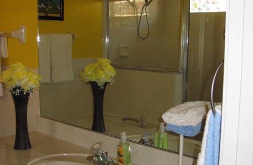 West Melbourne House | Upgraded!, Affordable, Quiet, Relaxing, Close to the beach in Sunshine State